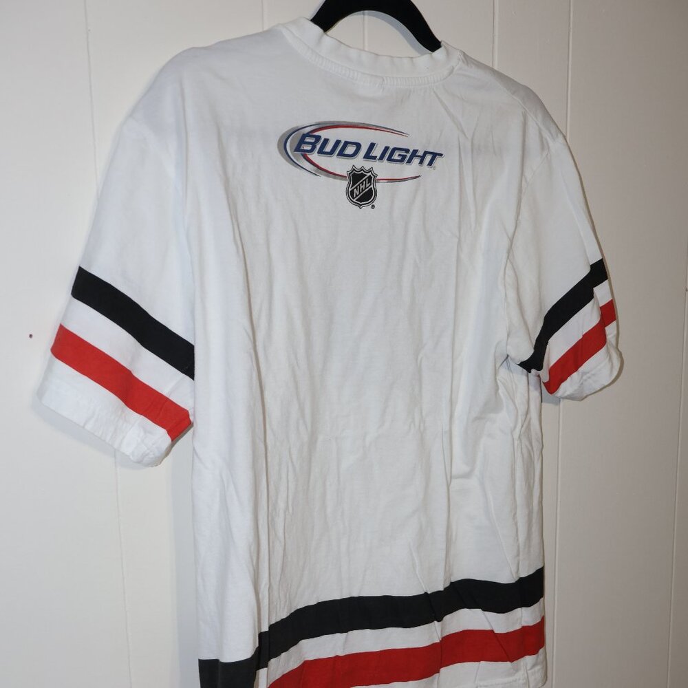 💛‎ 2 for $15 💛 Chicago Blackhawks NHL Graphic T-Shirt – White (Men’s M) - Picture 6 of 10